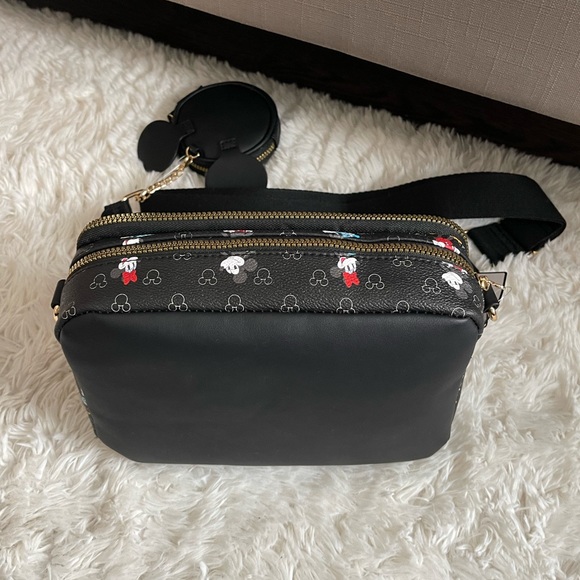 DISNEY mickey and minnie crossbody bag monogram with 2 zippered compartments - Picture 4 of 7